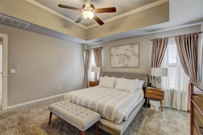 Foto del edificio - 4301 SE 37th St