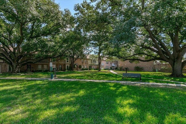 Foto del edificio - 14113 Lost Meadow Ln