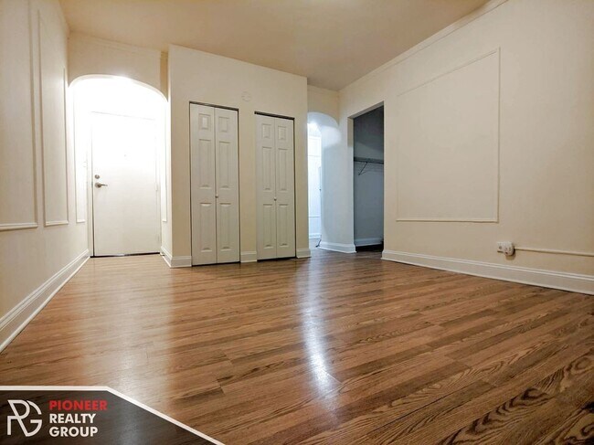 Foto del edificio - 5417 N Kenmore Ave