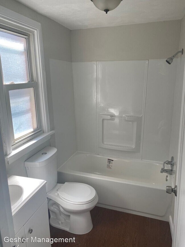Building Photo - 3 br, 1 bath House - 113 Bangor Street