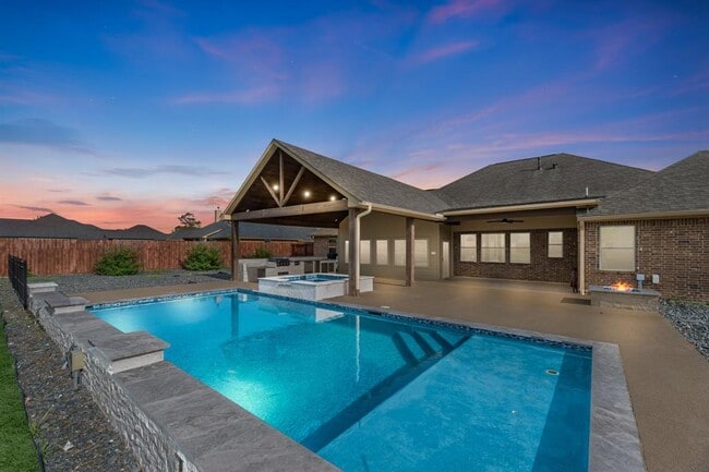 Building Photo - 4857 Dutton Lake Dr