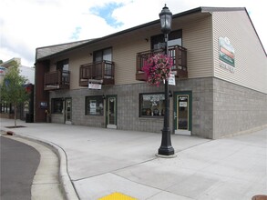 Building Photo - 780 Main St