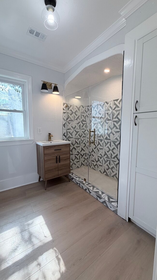 Foto del edificio - 4330 Coyle St