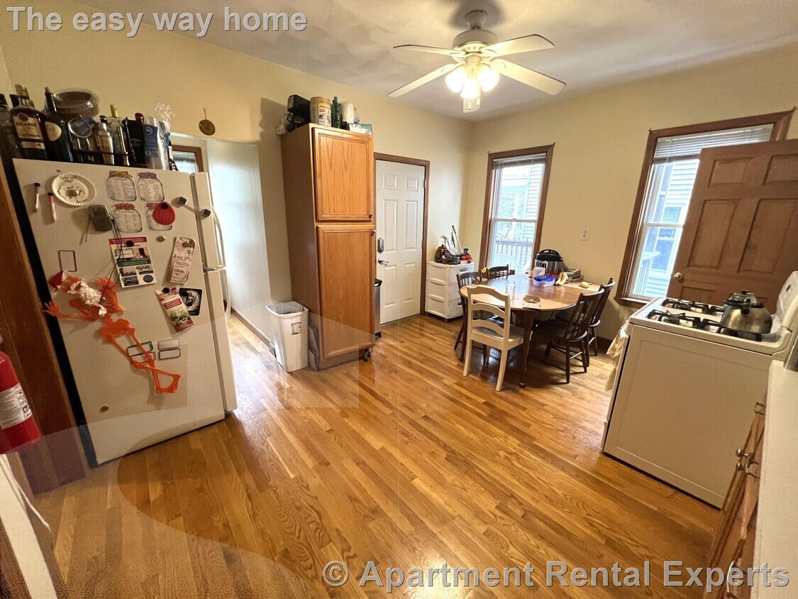 Somerville/Porter Square 3 Bedroom - Somerville/Porter  Square 3 Bedroom