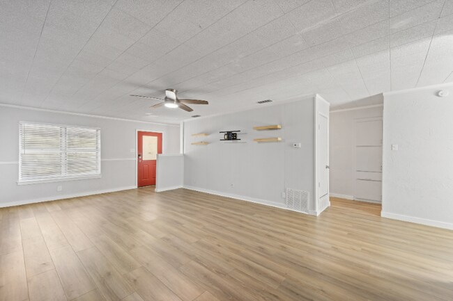 Building Photo - 3502 S Dakota Dr