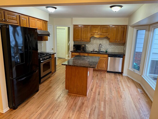 Foto del edificio - 2884 E Eisenhower Pky