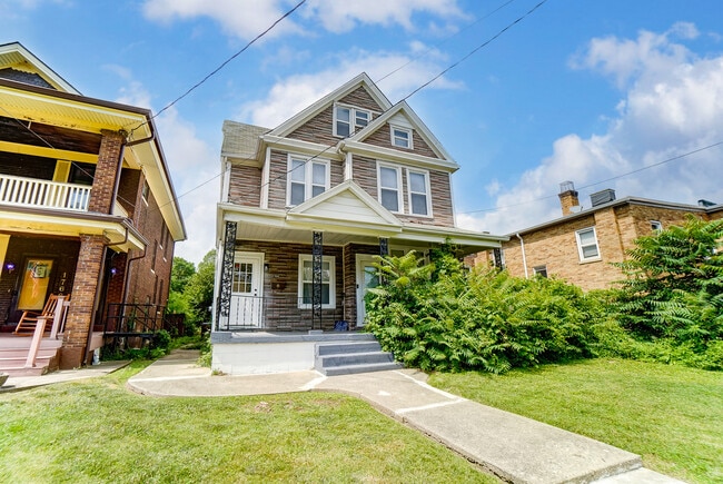 Building Photo - 1768 Williams Ave
