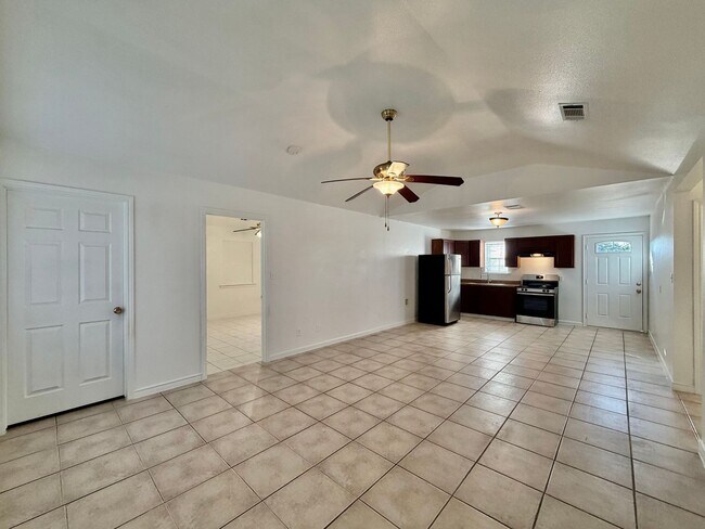 Foto del edificio - 167 Shelley Ln