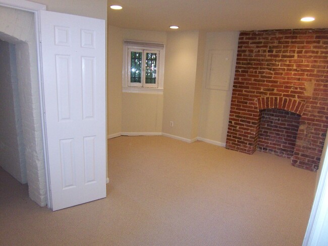 Foto del edificio - Adams Morgan Delightful 1 Bedroom with Cha...