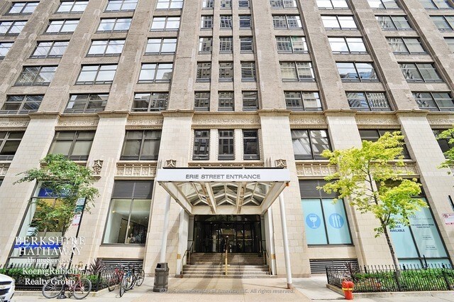 Foto principal - 680 N Lake Shore