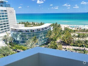 Building Photo - 2899 Collins Ave