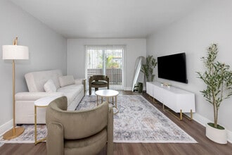 Building Photo - 4301 W Cleveland St