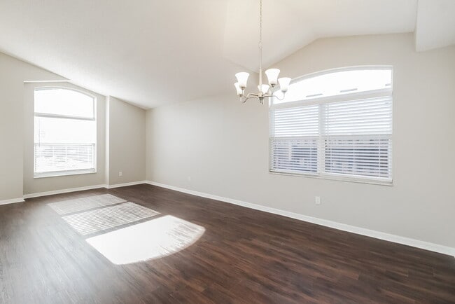 Foto del edificio - 2756 River Ridge Dr