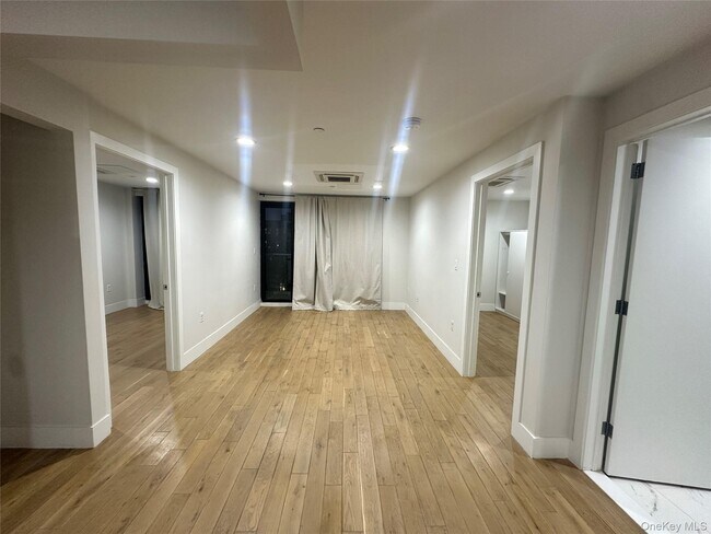 Foto del edificio - 27-05 41st Ave