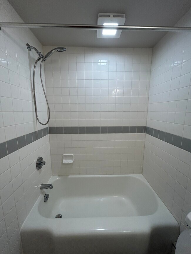 Foto del edificio - 1119 Chandler St