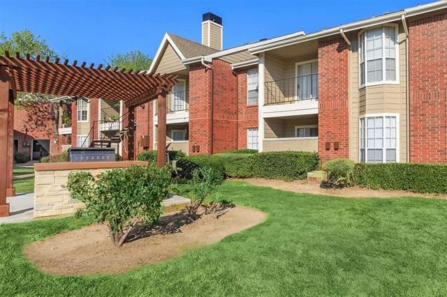 Foto del edificio - 8110 Creekbend Dr