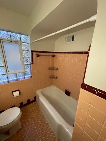 Foto del edificio - 5401 W Byron St
