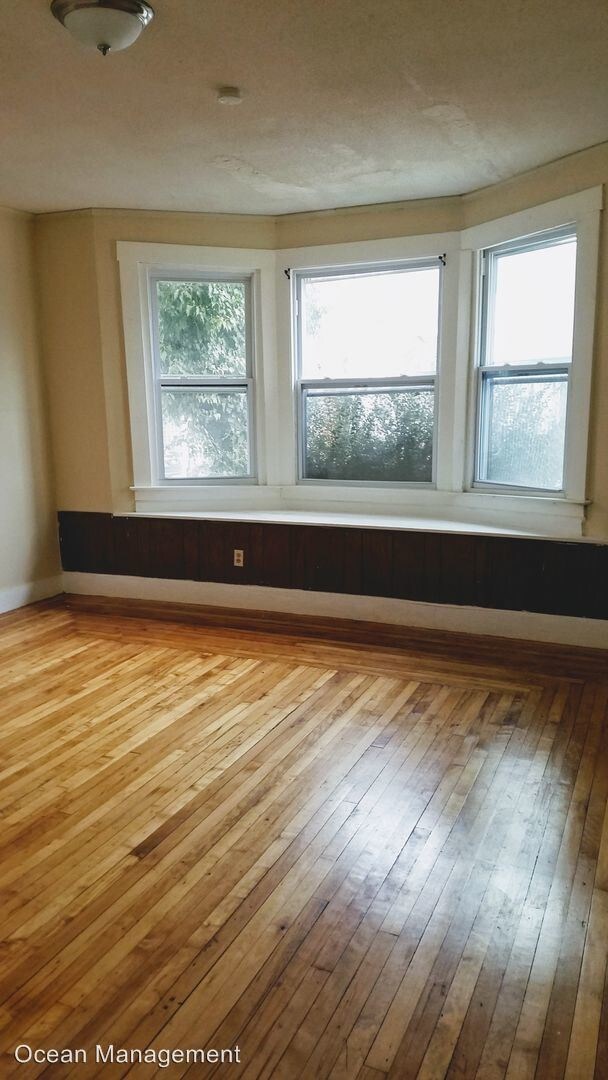 Building Photo - 2 br, 1 bath Apartment - 262 Dixwell Avenue