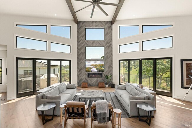 Building Photo - 3727 Lakebriar Pl