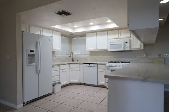 Foto del edificio - 528 S Sorrel St