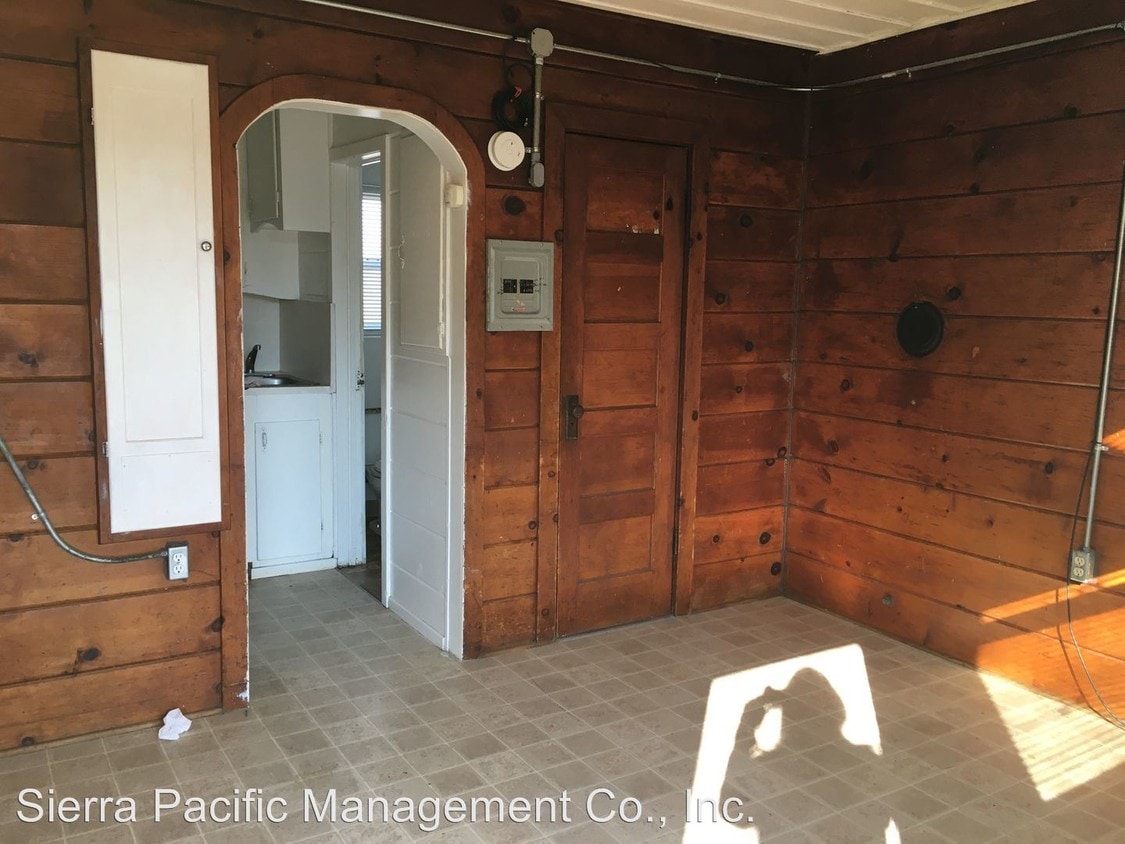 1337 Clay St, Colusa, CA 95932 Room for Rent in Colusa, CA