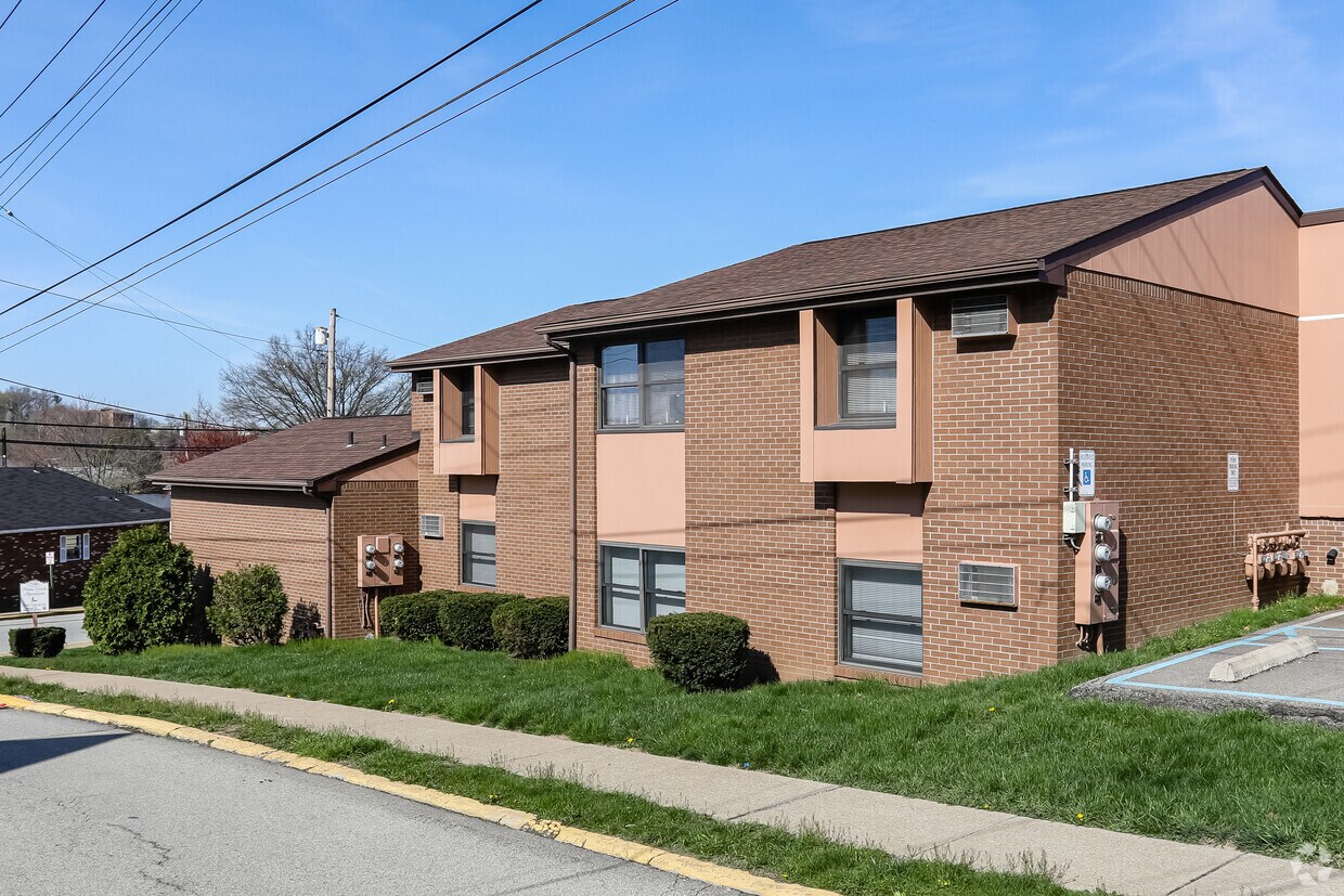 Punta Gorda Apartments in East Mc Keesport, PA