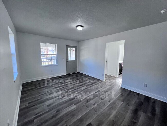 Foto del edificio - 807 Lee Ave