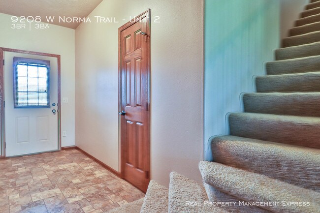 Building Photo - 9208 W Norma Trail