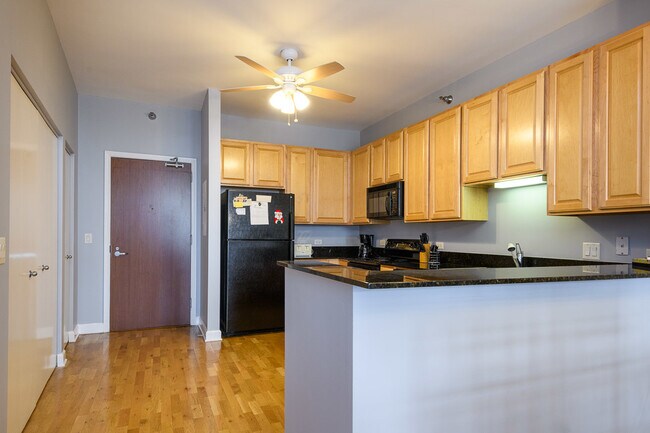 Foto del edificio - 1322 S Prairie Ave