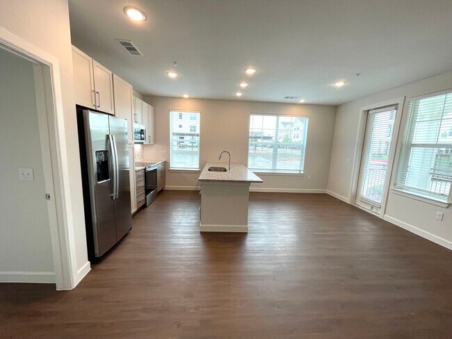 Foto del edificio - 2300 N Friendship Rd