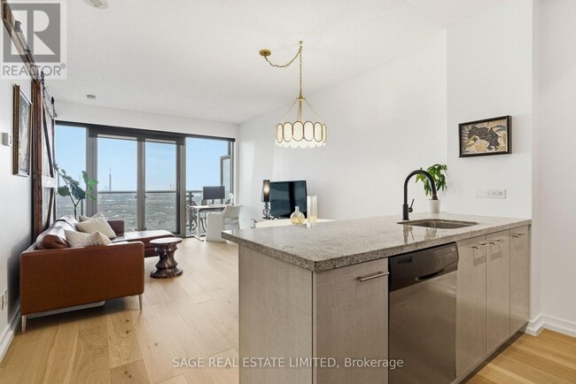 Building Photo - 70 Distillery Lane