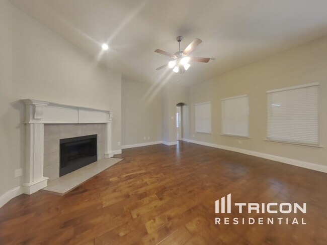 Foto del edificio - 3600 Meadowtrail Ln