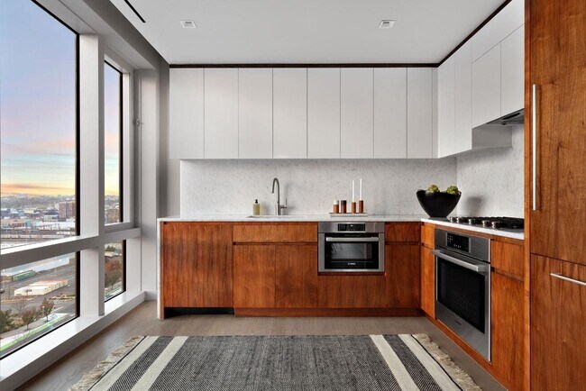 Foto del edificio - 75 Park Ln S