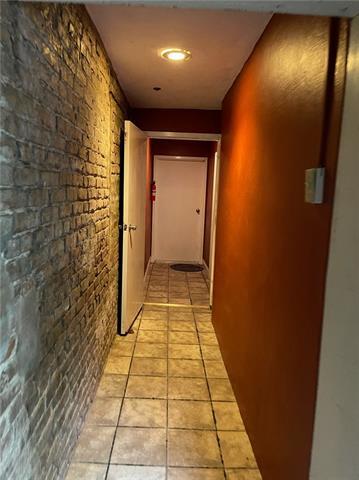 Building Photo - 523 St Philip St