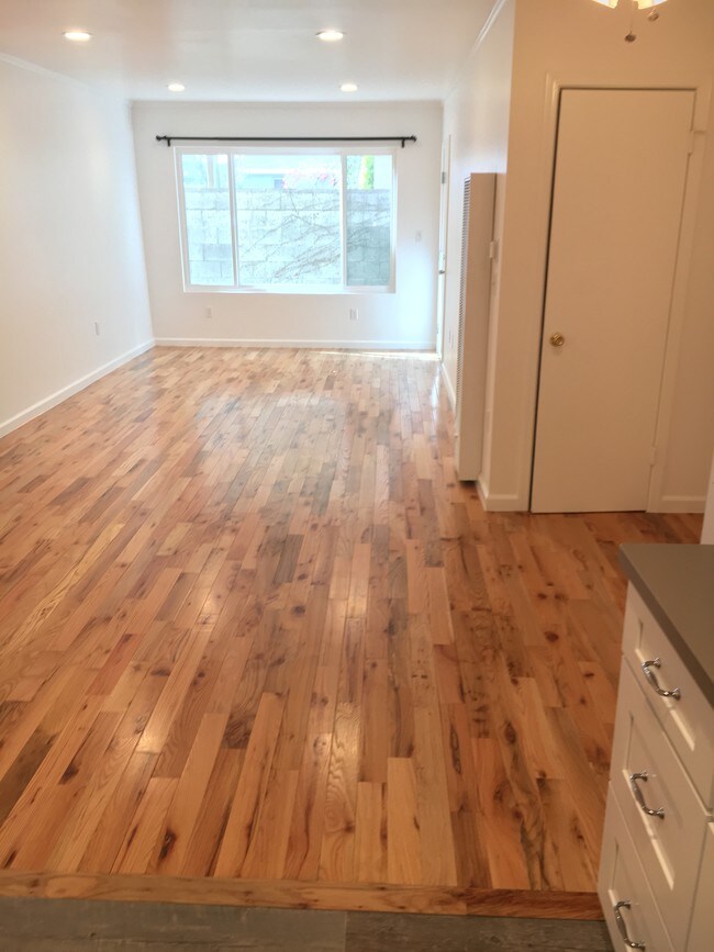 Building Photo - 4807 Sawtelle Blvd