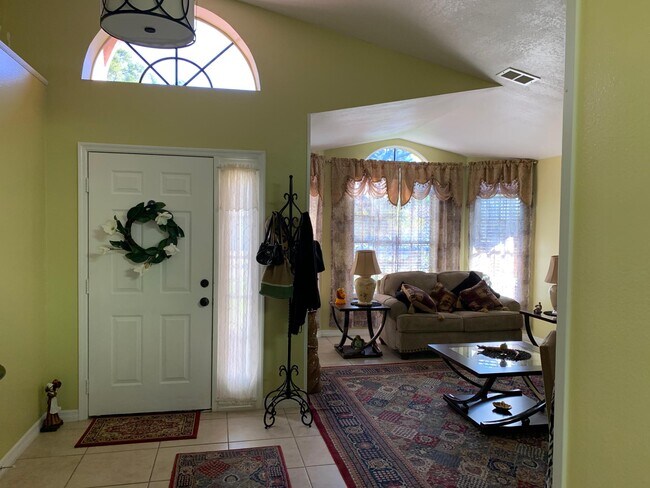 Foto del edificio - 3871 Long Grove Ln