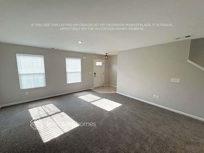 Foto del edificio - 2408 Solomon Ln