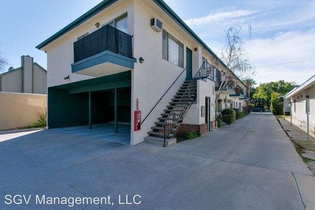 Building Photo - 888 Magnolia Ave