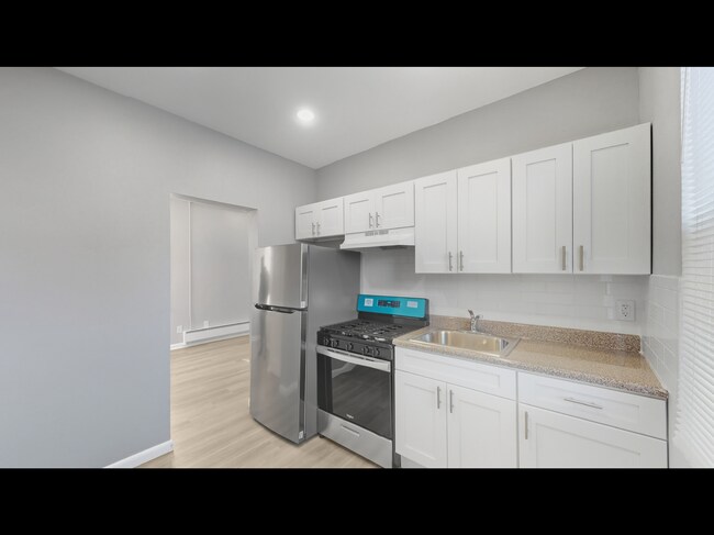 Building Photo - 972 McLean Ave