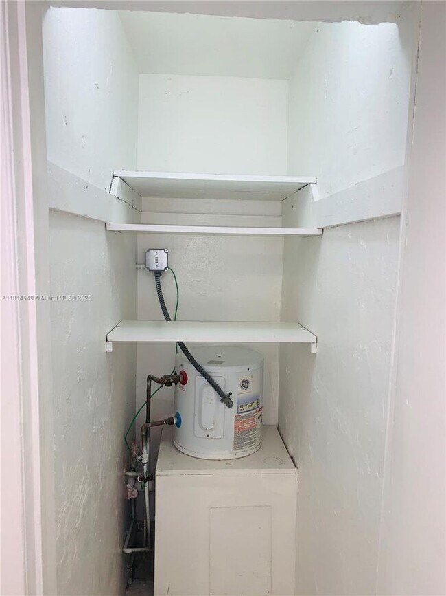 Foto del edificio - 619 NE 88th St