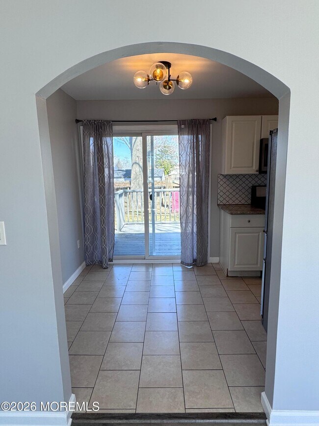 Foto del edificio - 39 Harborage Ave