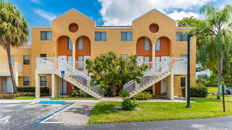 Foto principal - 5200 NW 31st Ave