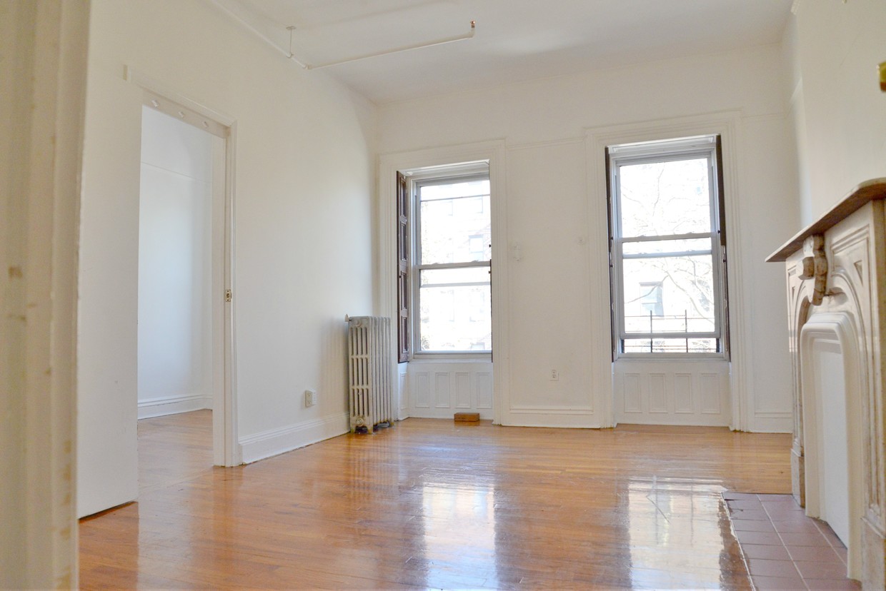Primary Photo - 398 Vanderbilt Ave
