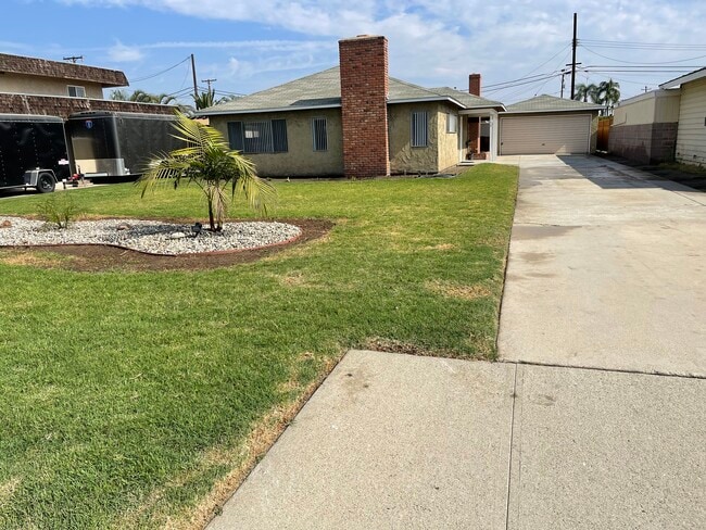 Building Photo - 8717 6th St