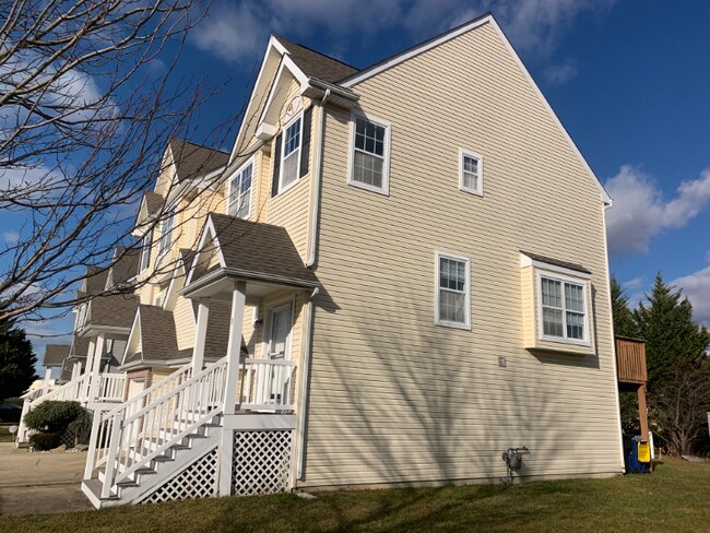 Foto del edificio - 351 Paradee Dr