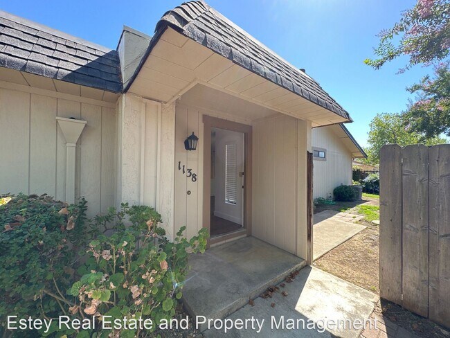 Building Photo - 2 br, 2 bath House - 1138 Grove Circle