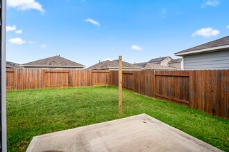 Building Photo - 25807 Boxwood Hedge Ln Building Photo - 25807 Boxwood Hedge Ln
