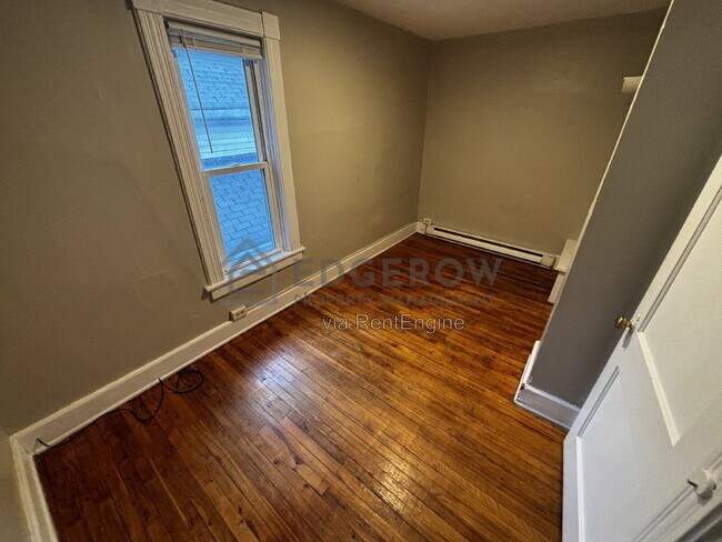 Foto del edificio - 635 Lafayette Ave NE