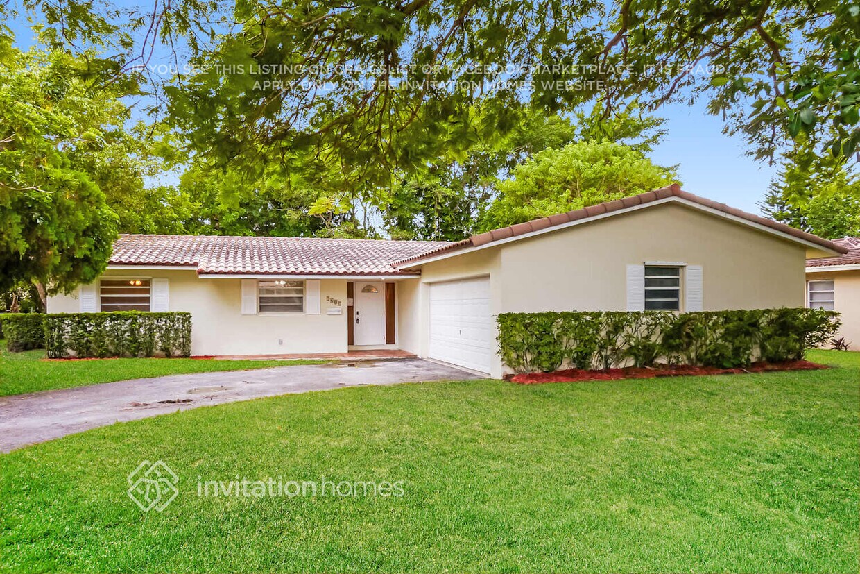 Foto principal - 7602 NW 40th St