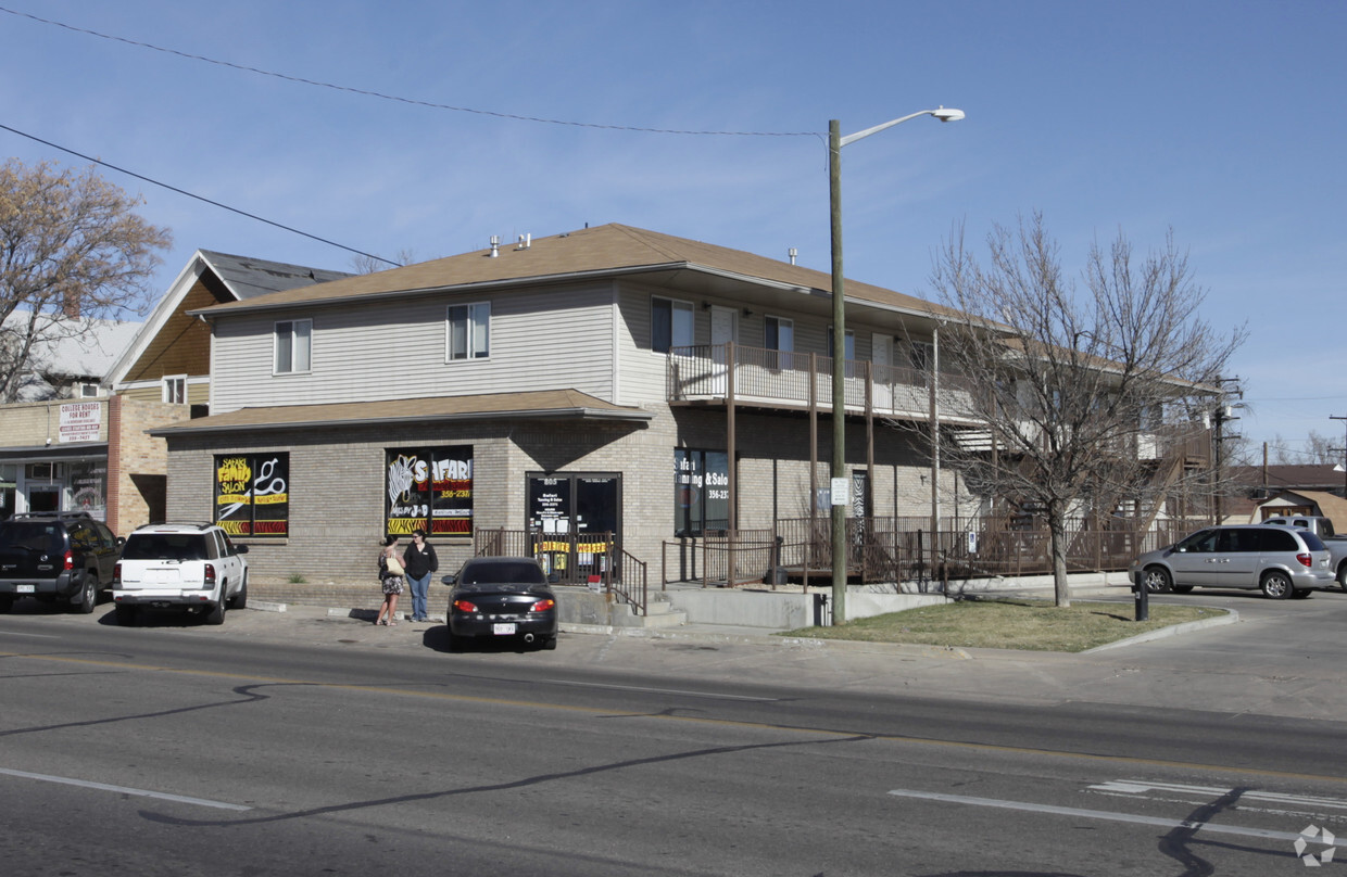 Primary Photo - 805 16th St